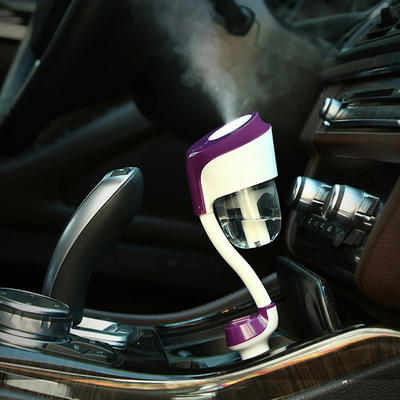 Vehicle-mounted aroma difuser with 2 USB connector
